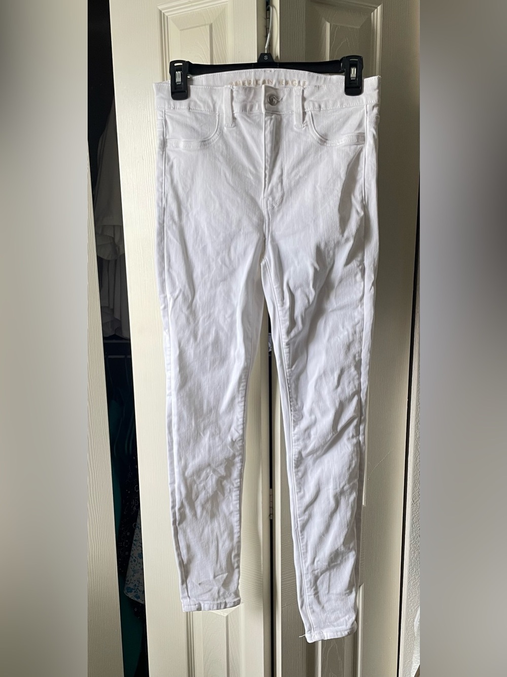 American Eagle Outfitters White Stretch Jeans - Next Level